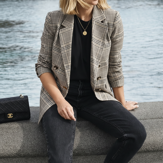 Klassisches Karoblazer